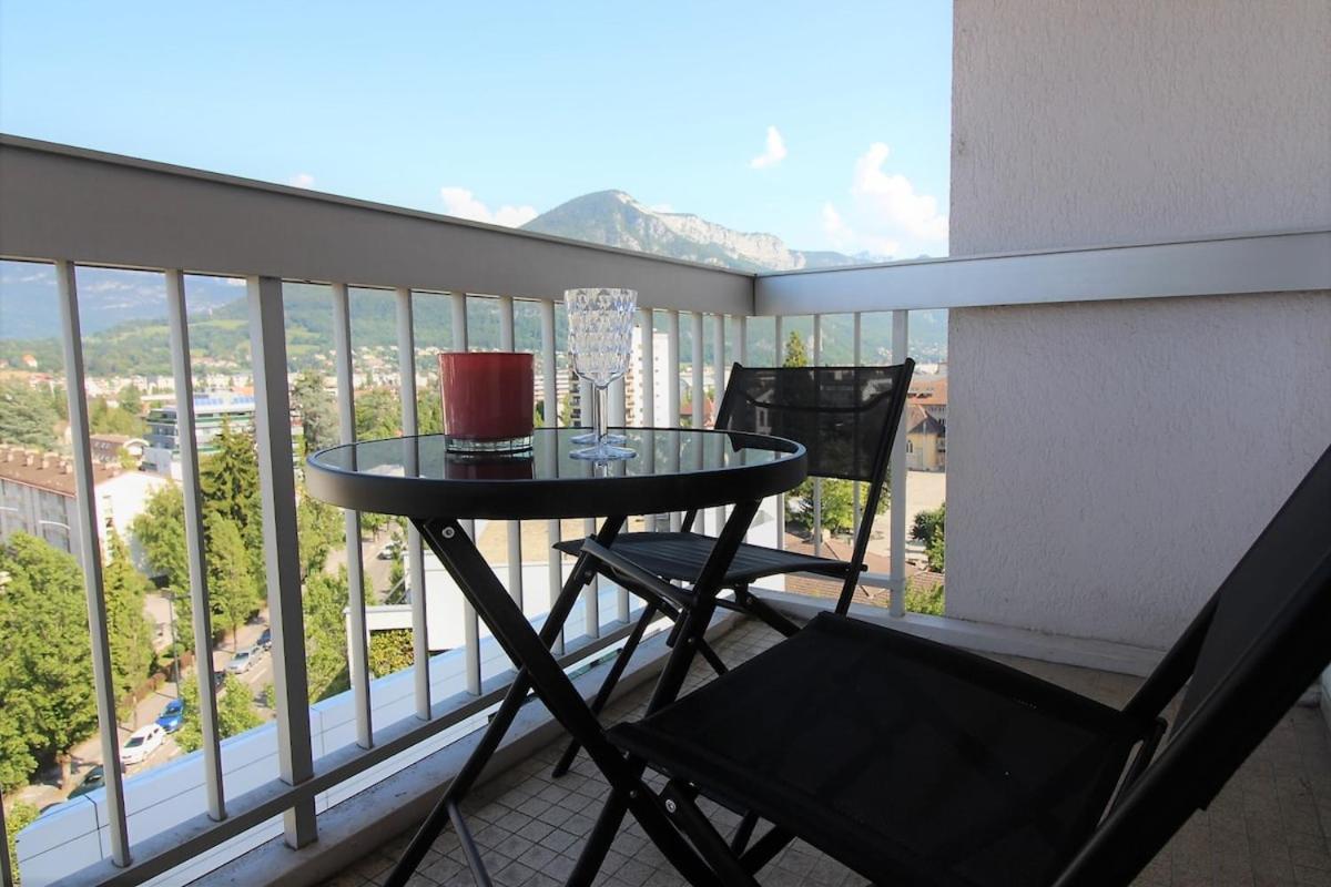 Ferienwohnung Mont Royal Balcon Et Piscine Annecy Exterior foto